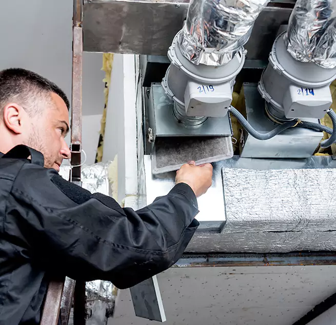 Why Homeowners Businesses Trust Us in Deerfield, IL?